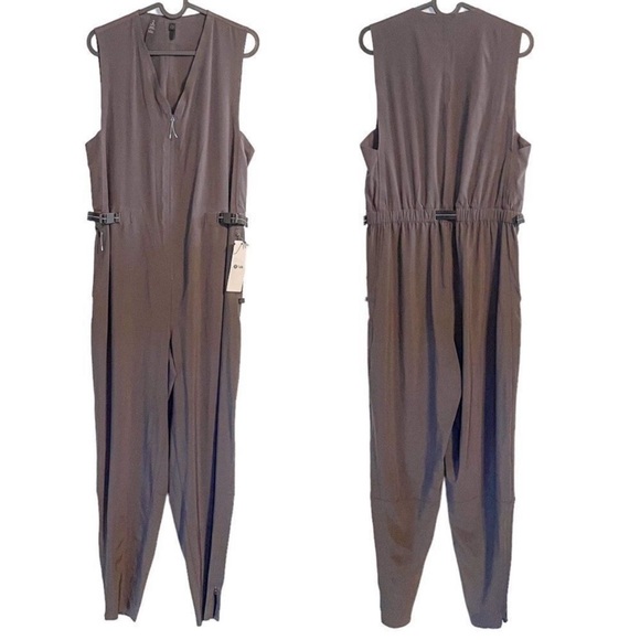 NWT 🔥 Lululemon Lab Vindur Onesie Medium - Picture 5 of 8